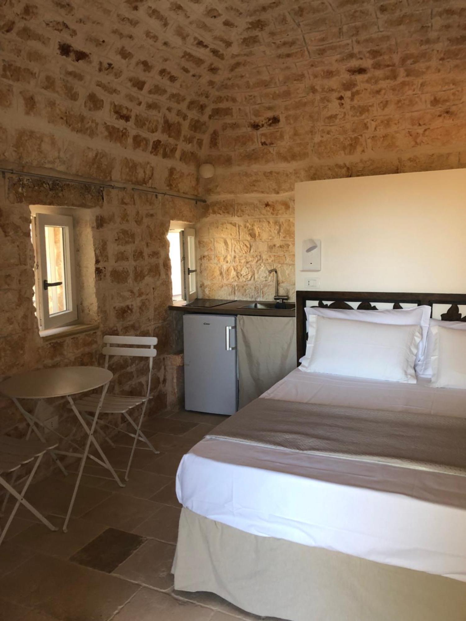 Tenuta La Pomona Ostuni Bagian luar foto